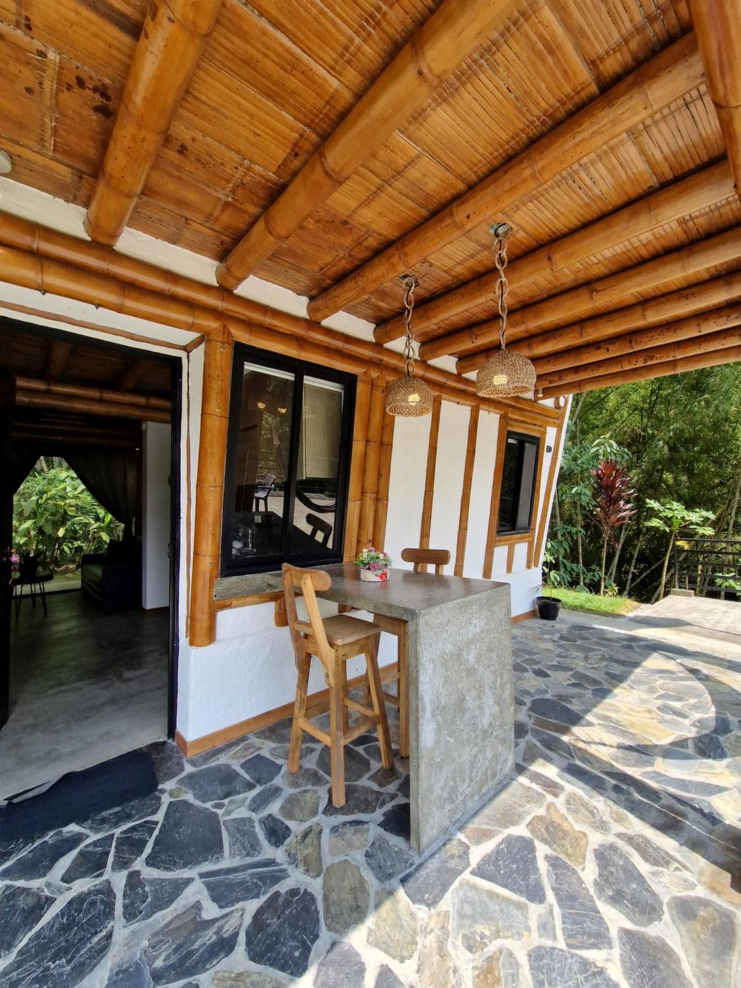 Hostal Bhutan Filandia Exterior foto