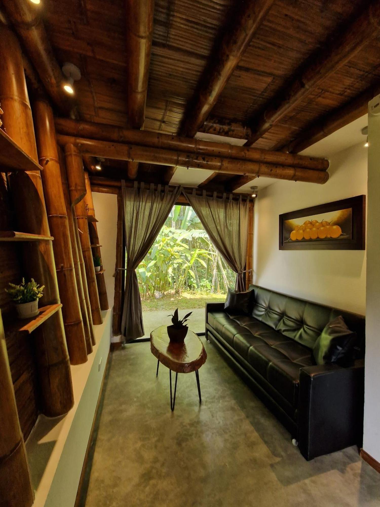 Hostal Bhutan Filandia Exterior foto
